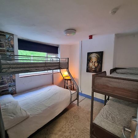 First And Last Youth Hostel Dover Bagian luar foto